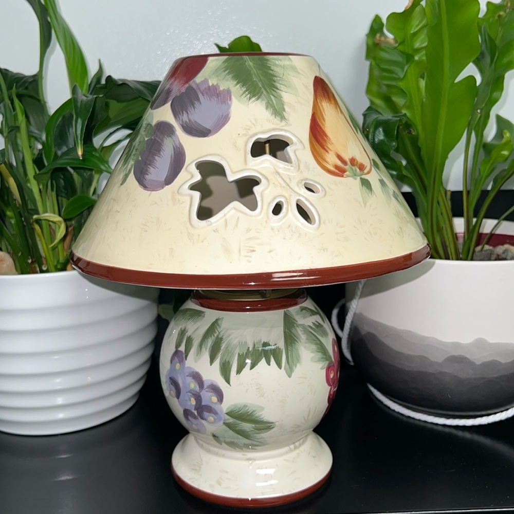 NOBLE EXCELLENCE / DILLARDS Fruit Design Candle Lamp NEW